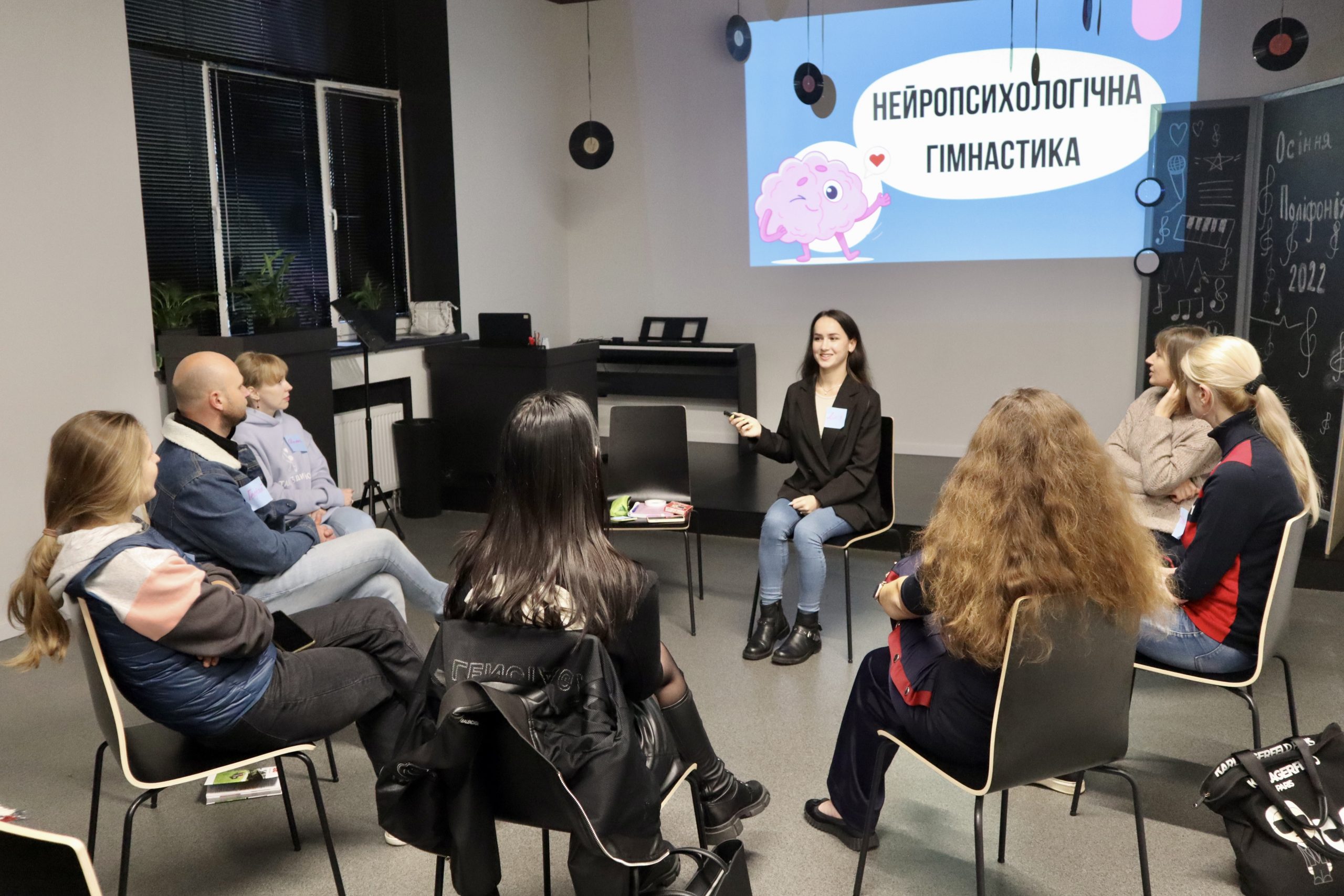 Безкоштовні офлайн-розмовні клуби з української мови